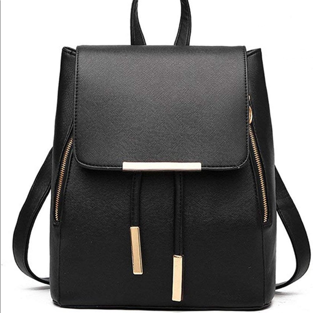 Wink Kangaroo Shoulder Travel Bag/Purse Black PU Leather Drawstring Closure NWOT